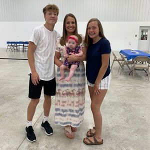 Meet your Posher, Casey